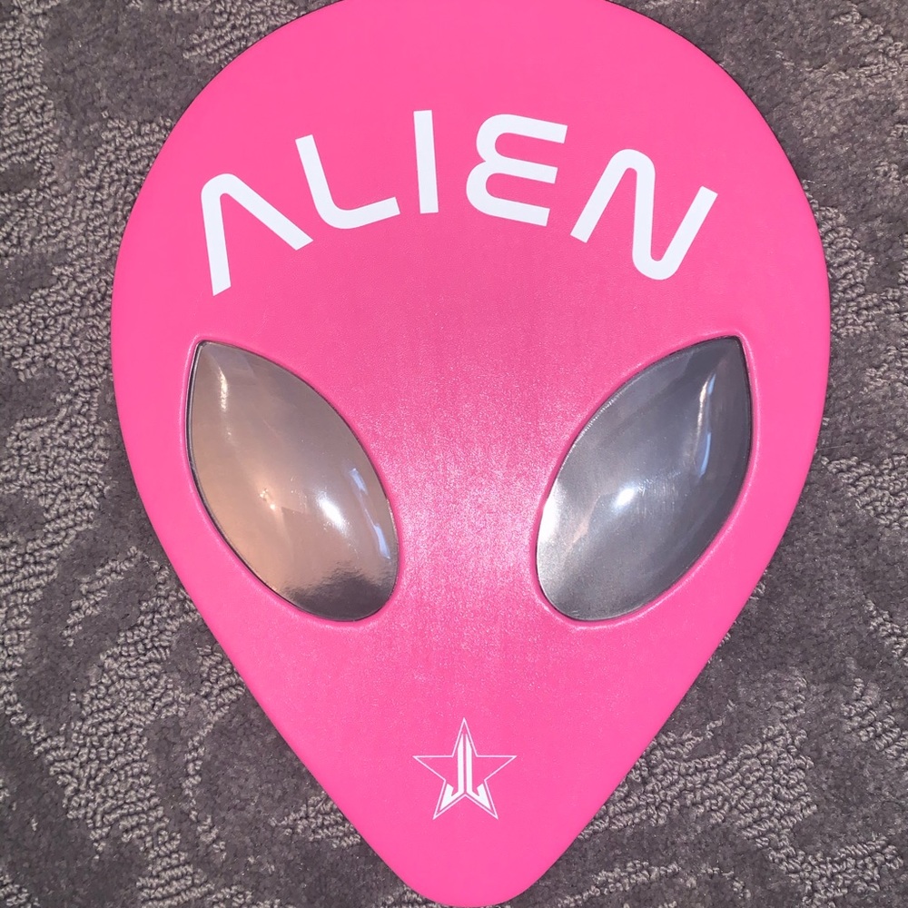 Jeffree Star Alien Pallet